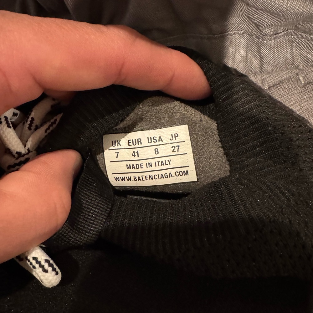 Men’s Balenciaga Black - Picture 4 of 4